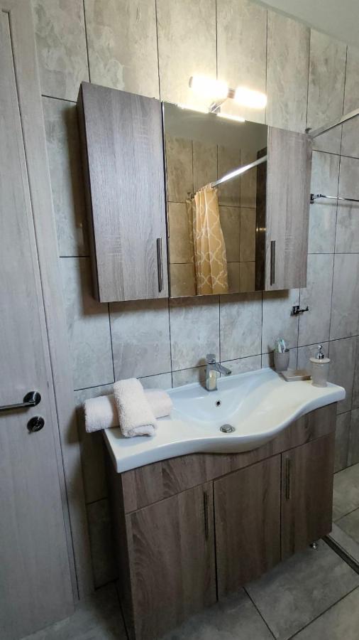 Γιώργος Και Εύα Apartamento Kariani Exterior foto